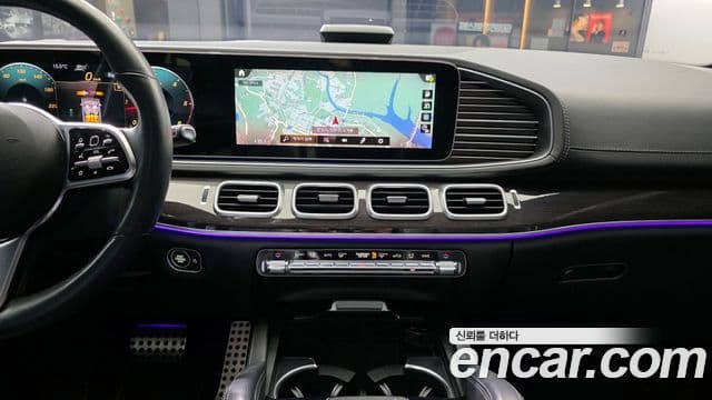 Mercedes-Benz GLE-Class 2022 — ფოტო 19/20