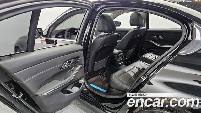 BMW 3 Series 2021 — ფოტო 11/20