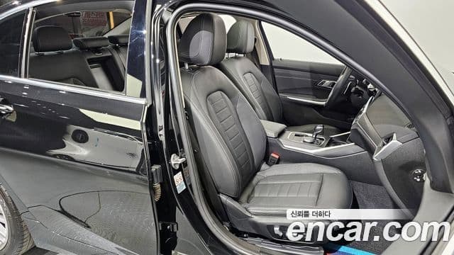 BMW 3 Series 2021 — ფოტო 12/20
