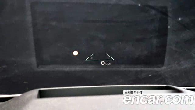 Kia Carnival 2024 — ფოტო 17/20