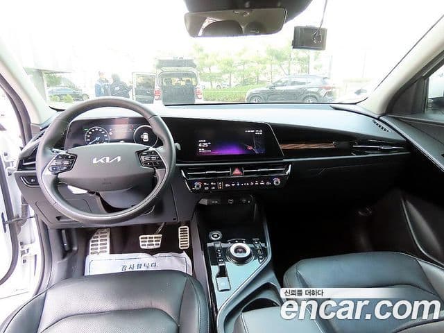 Kia Niro 2022 — ფოტო 9/20