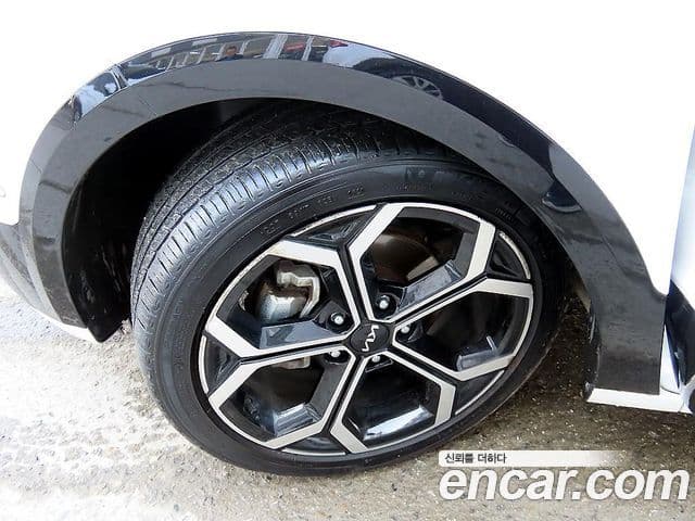 Kia Niro 2022 — фото 19 из 20