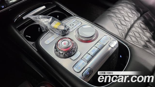 Genesis G90 2023 — ფოტო 9/20