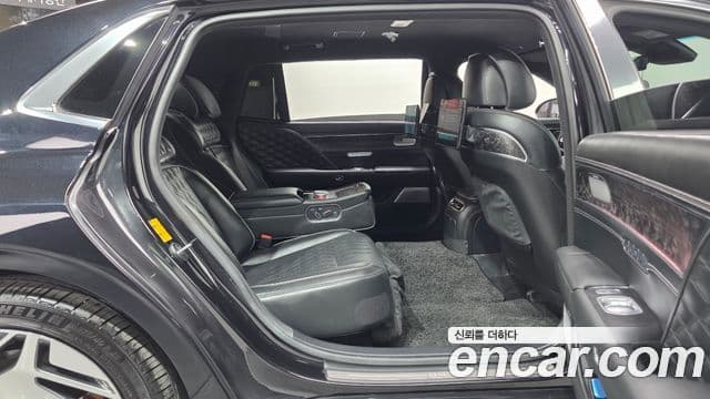 Genesis G90 2023 — ფოტო 12/20