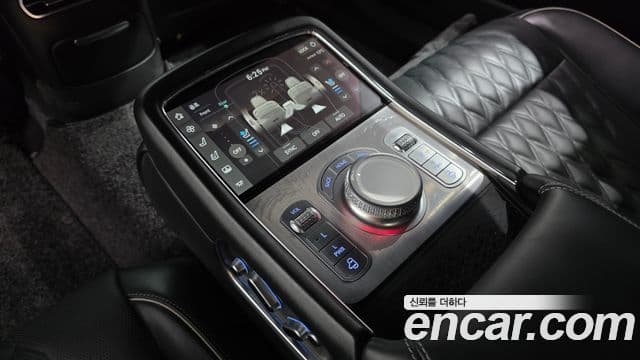 Genesis G90 2023 — ფოტო 19/20