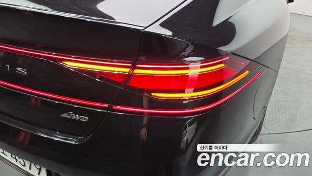 Genesis G90 2023 — Photo 31/35