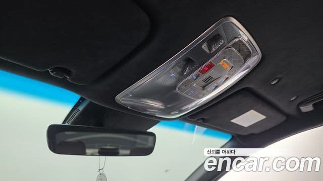 Genesis G90 2023 — Photo 24/35