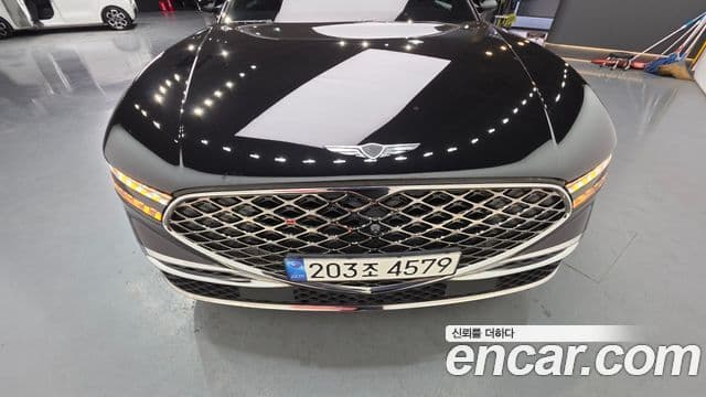 Genesis G90 2023 — Photo 4/35
