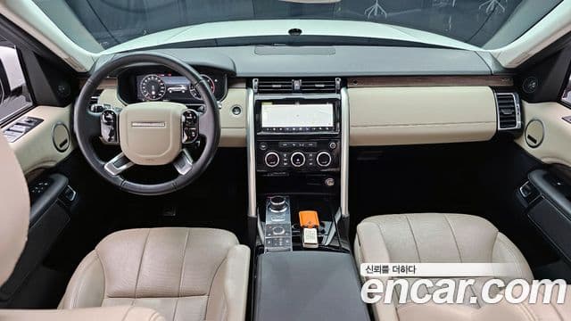 Land Rover Discovery 5 2019 — ფოტო 7/20