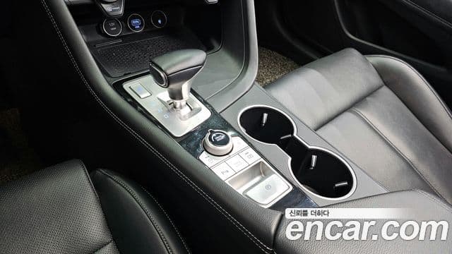 Genesis G70 2021 — Şəkil 9/20