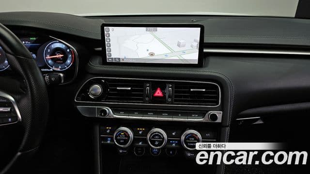 Genesis G70 2021 — Şəkil 13/20