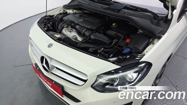 Mercedes-Benz B-Class 2018 — Фото 6/20