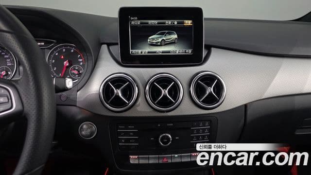 Mercedes-Benz B-Class 2018 — Фото 16/20