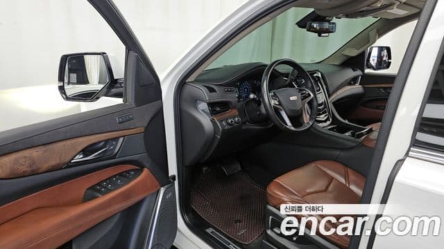 Cadillac Escalade 2020 — Şəkil 10/20