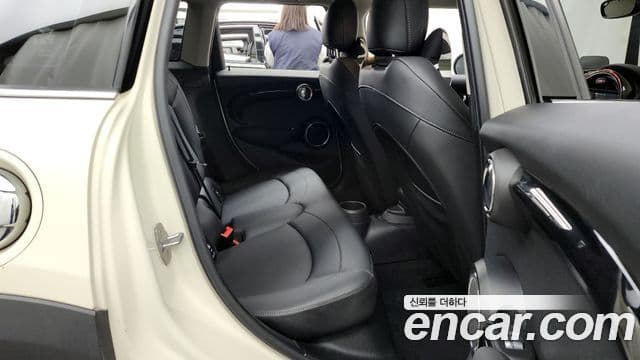 Mini Cooper S 2019 — Şəkil 12/20