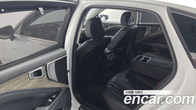 Kia K8 2022 — ფოტო 17/20