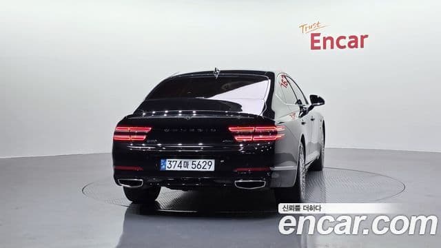 Genesis Electrified G80 2023 — ფოტო 3/20