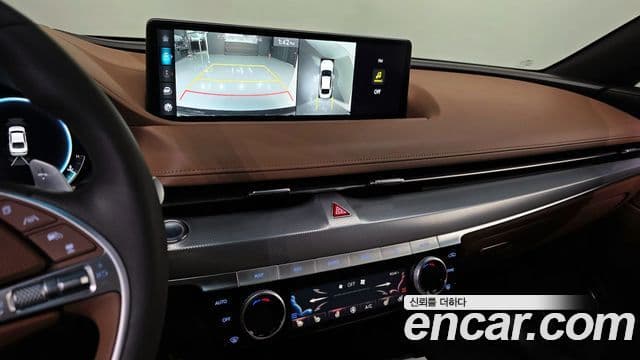 Genesis Electrified G80 2023 — ფოტო 15/20
