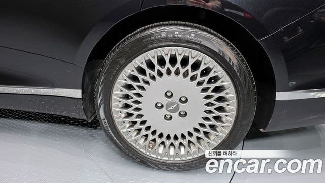 Genesis G80 2023 — Photo 22/30