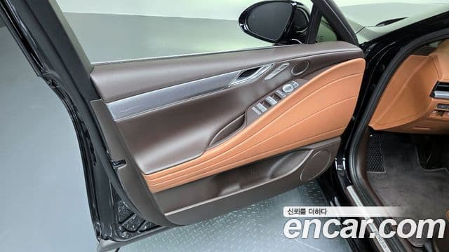 Genesis G80 2023 — Photo 12/30