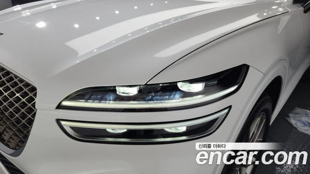 Genesis GV70 2021 — ფოტო 8/32