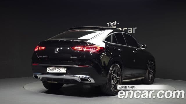 Mercedes-Benz GLE-Class 2021 — ფოტო 2/20