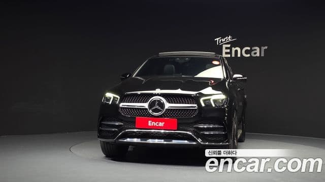Mercedes-Benz GLE-Class 2021 — ფოტო 3/20