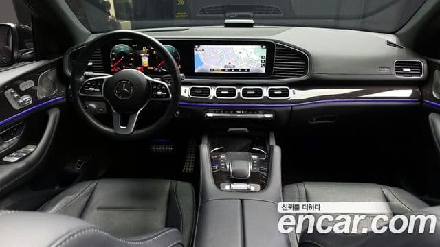 Mercedes-Benz GLE-Class 2021 — ფოტო 7/20
