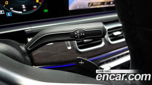 Mercedes-Benz GLE-Class 2021 — ფოტო 9/20