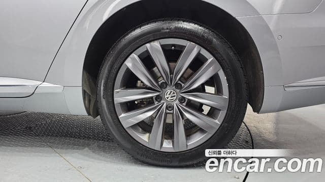 Volkswagen Arteon 2020 — ფოტო 21/34