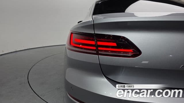 Volkswagen Arteon 2020 — ფოტო 15/34