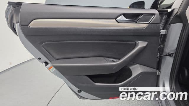 Volkswagen Arteon 2020 — ფოტო 32/34