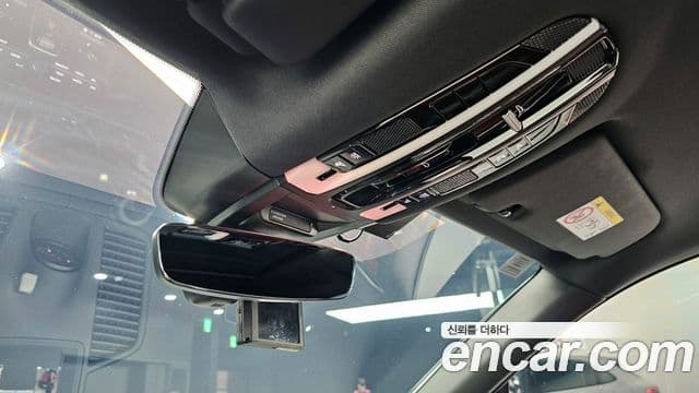 Porsche Cayenne 2023 — Photo 9/32