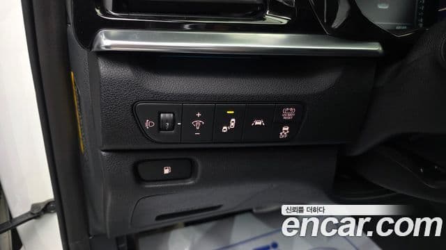 Kia Niro 2019 — Фото 12/20