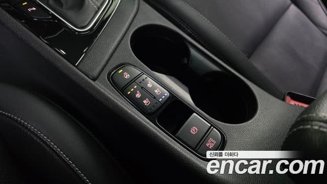 Kia Niro 2019 — Фото 17/20