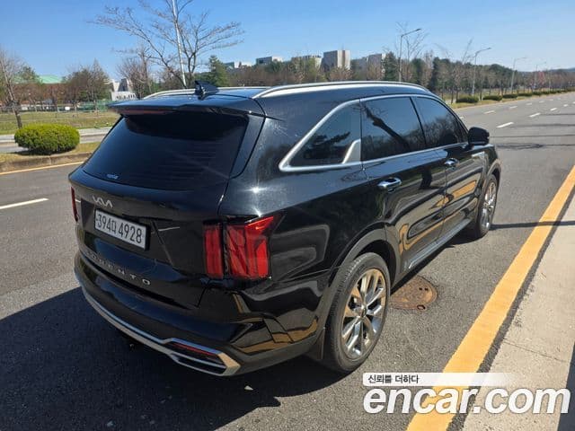 Kia Sorento 2021 — Фото 4/17