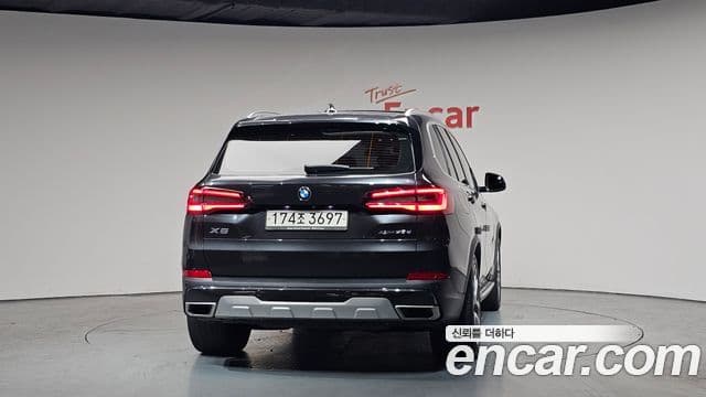 BMW X5 2020 — ფოტო 4/20