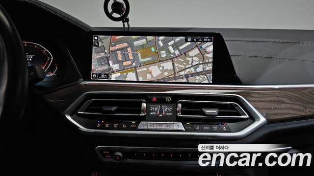 BMW X5 2020 — ფოტო 13/20