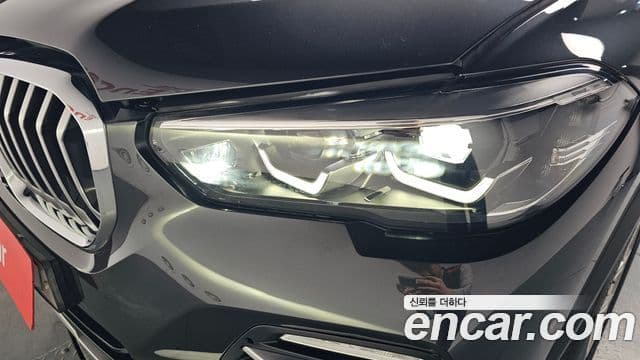 BMW X5 2020 — Photo 24/33