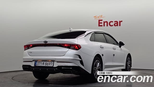 Kia K5 2021 — ფოტო 2/20