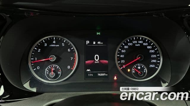 Kia K5 2021 — ფოტო 8/20