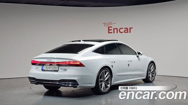 Audi A7 2021 — фото 2 из 20