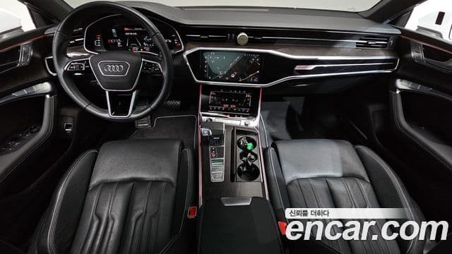 Audi A7 2021 — ფოტო 7/20