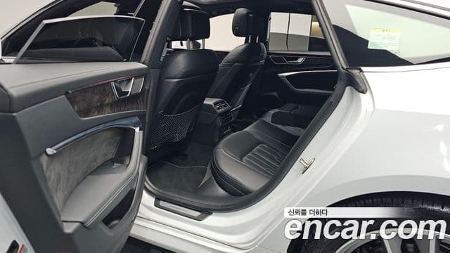 Audi A7 2021 — ფოტო 11/20