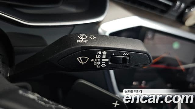 Audi A7 2021 — Şəkil 30/32