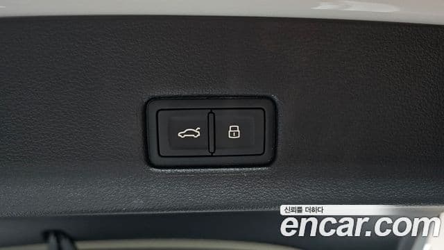 Audi A7 2021 — Şəkil 14/32