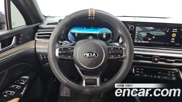 Kia K5 2020 — Şəkil 13/20