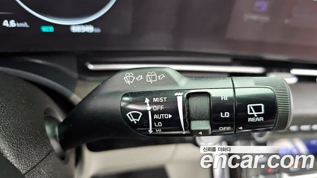 Kia Carnival 2023 — ფოტო 16/20