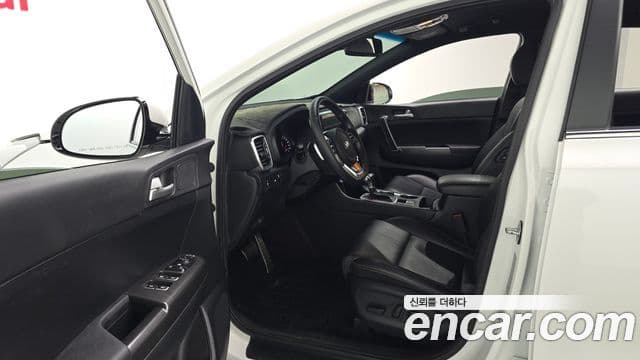 Kia Sportage The Bold 2021 — Фото 10/20