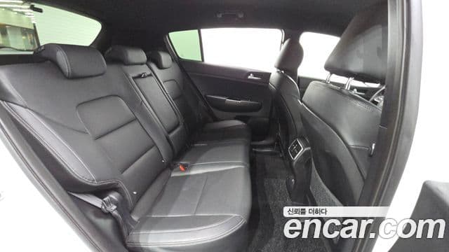 Kia Sportage The Bold 2021 — Фото 12/20